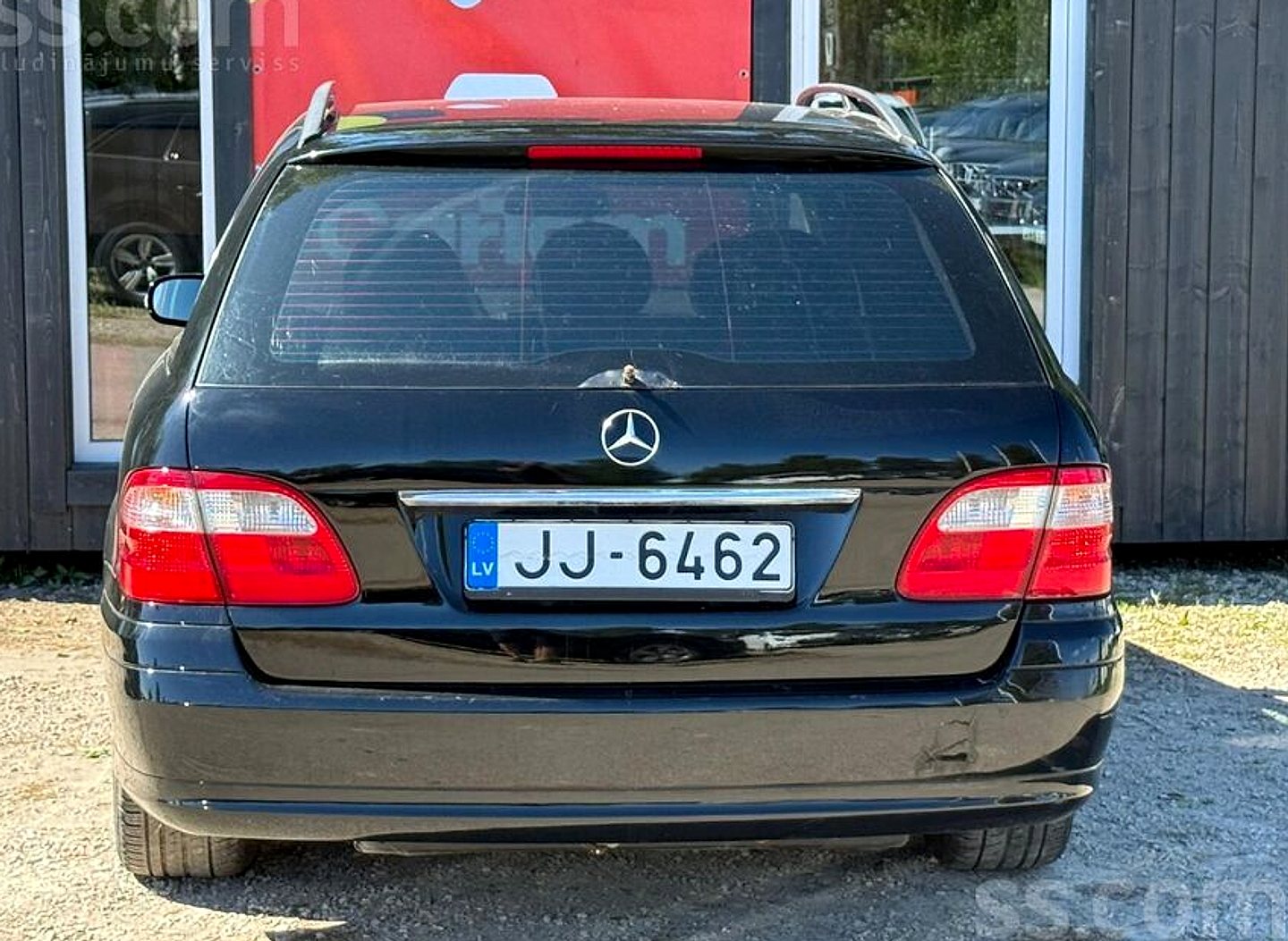 Mercedes-Benz E240 — foto 5