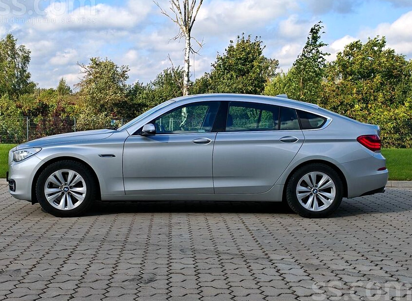 BMW 520 — foto 6