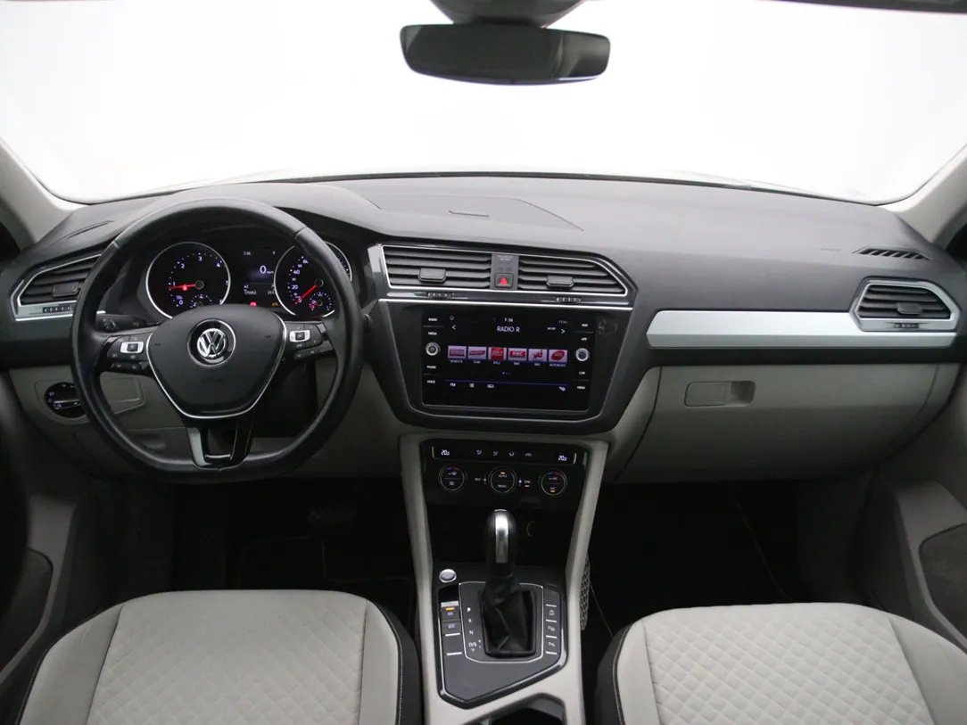 Volkswagen Tiguan — foto 3