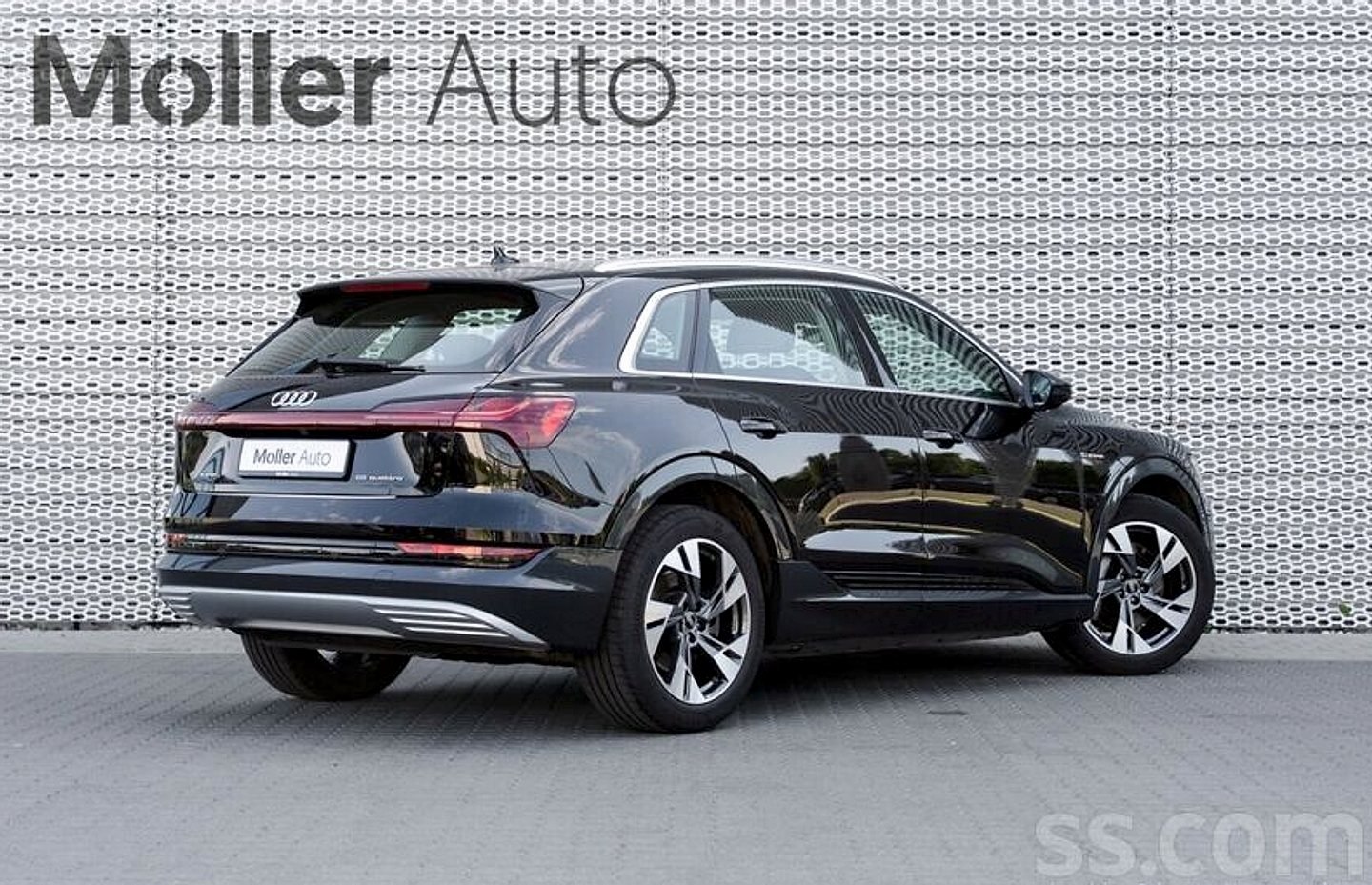 Audi E-tron — foto 4