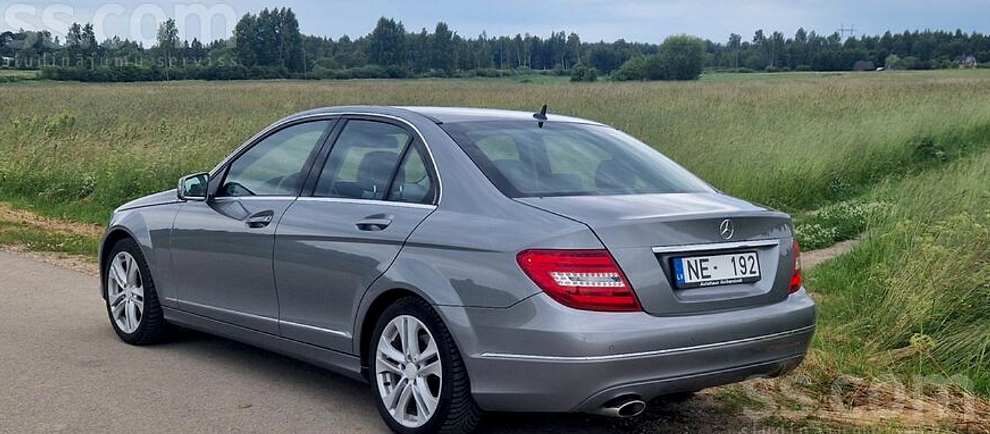 Mercedes-Benz C220 — foto 3