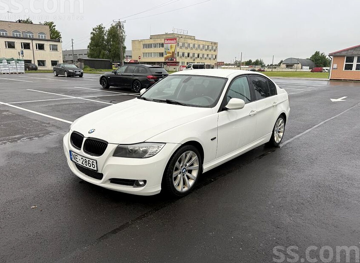BMW 318 — foto 2