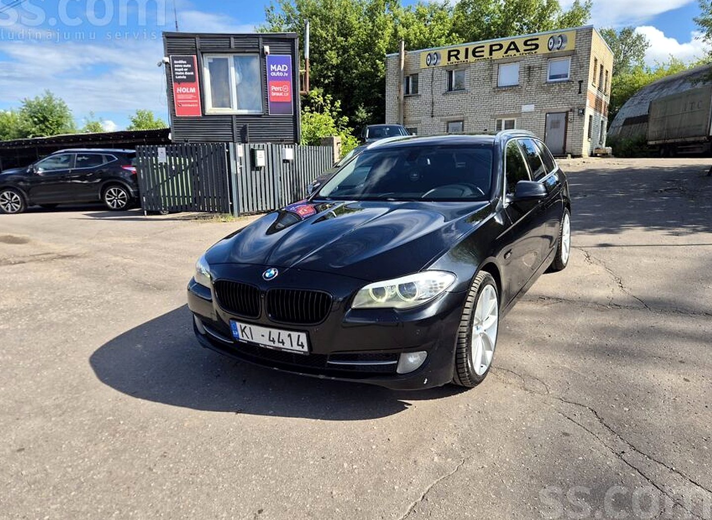 BMW 520 — foto 4