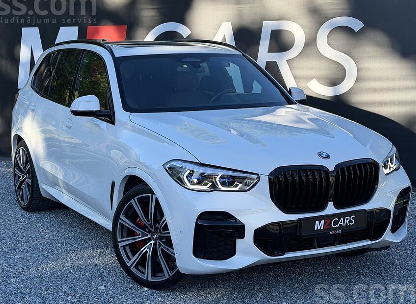 BMW X5 — foto 2