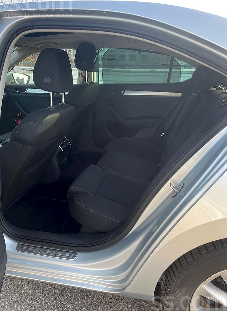 Škoda Superb — foto 4