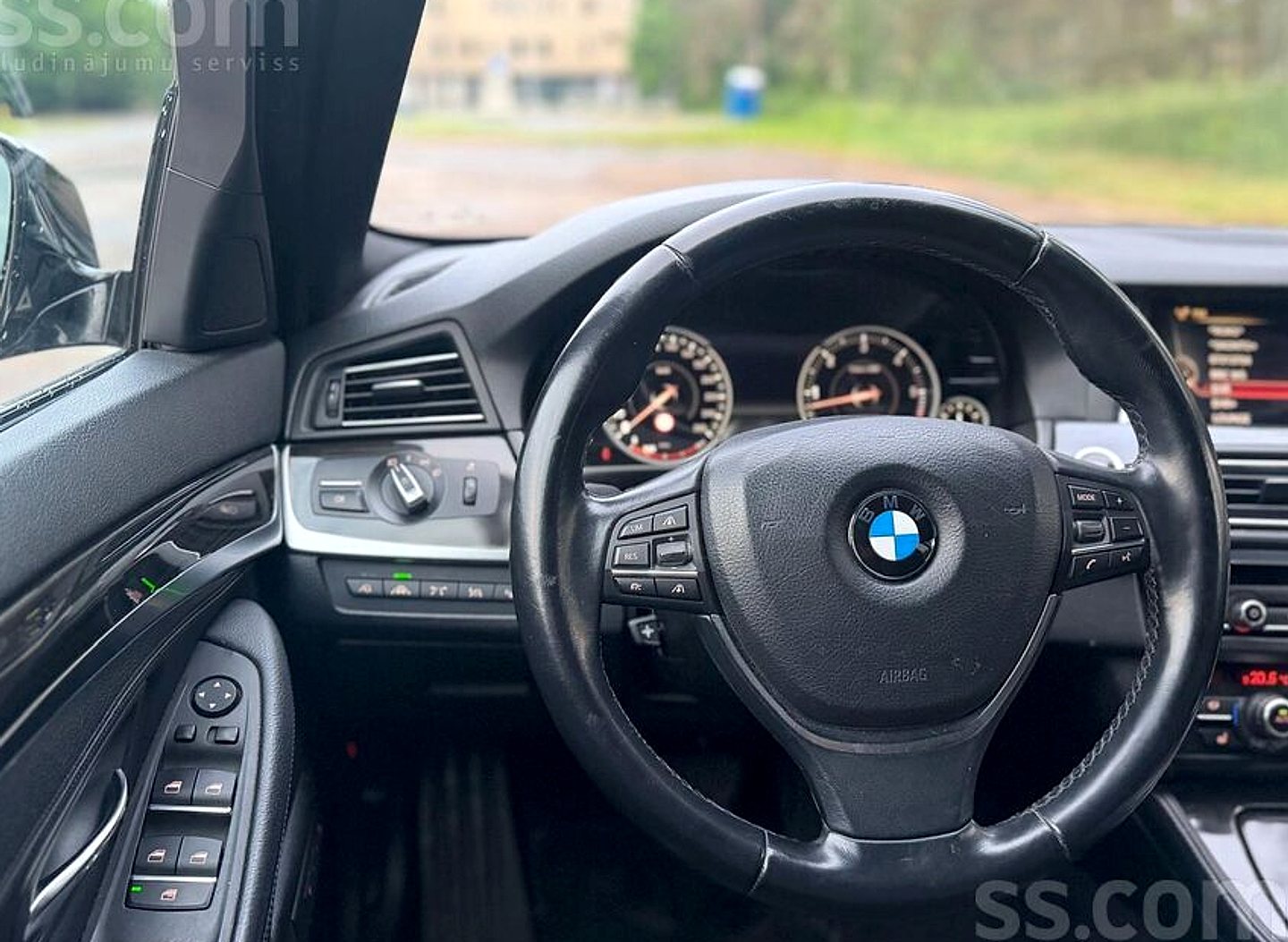 BMW 530 — foto 6