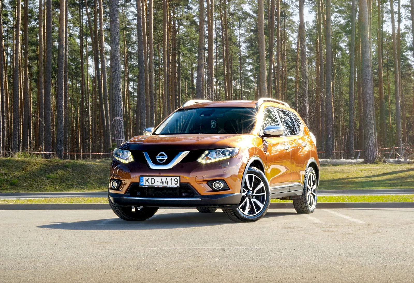 Nissan X TRAIL FWD, 2015. gads