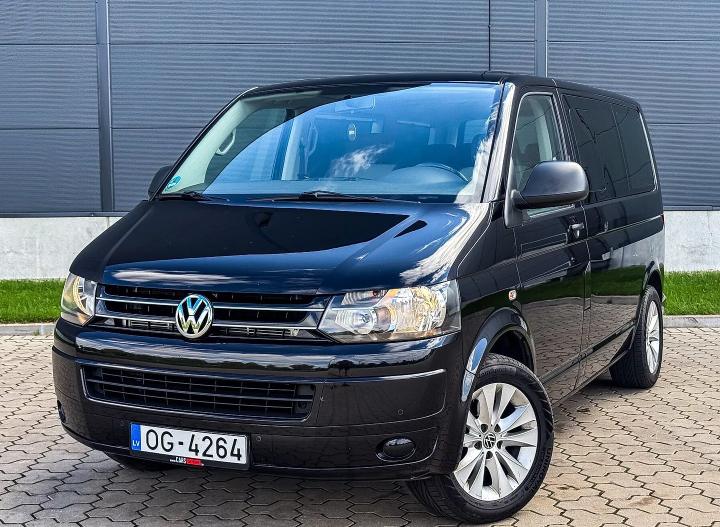 Volkswagen Multivan, 2010. gads