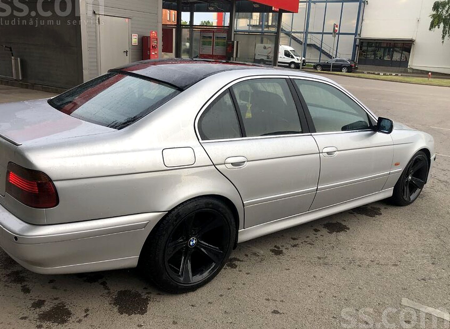 BMW 530 — foto 6