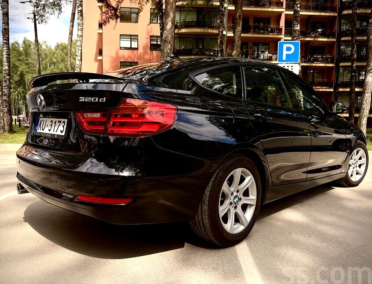BMW 320 — foto 2