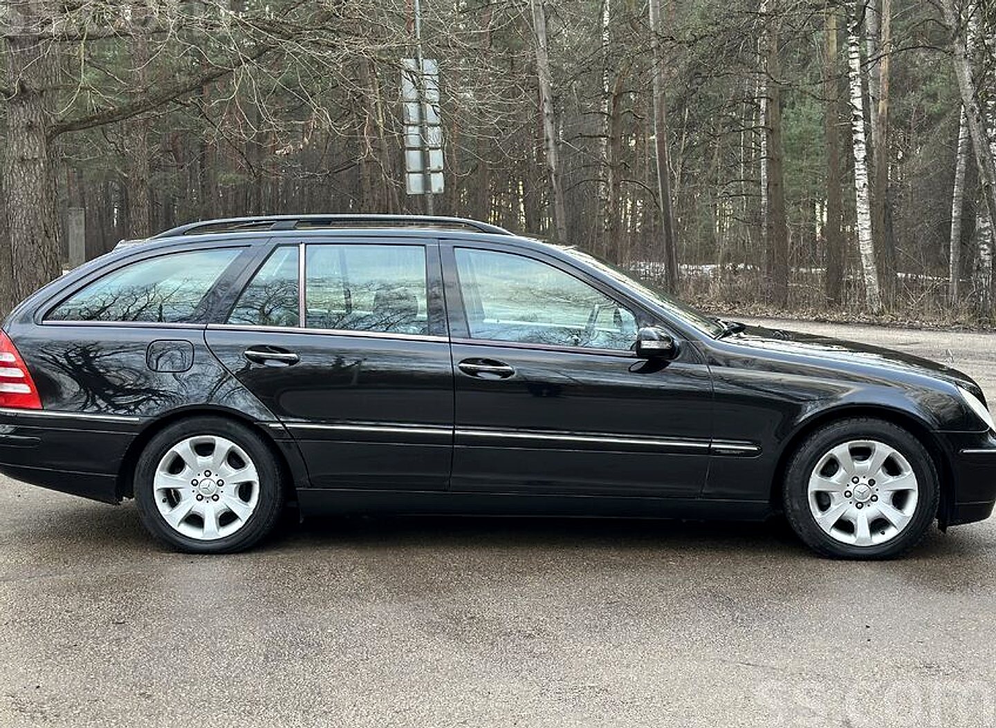 Mercedes-Benz C200 — foto 4
