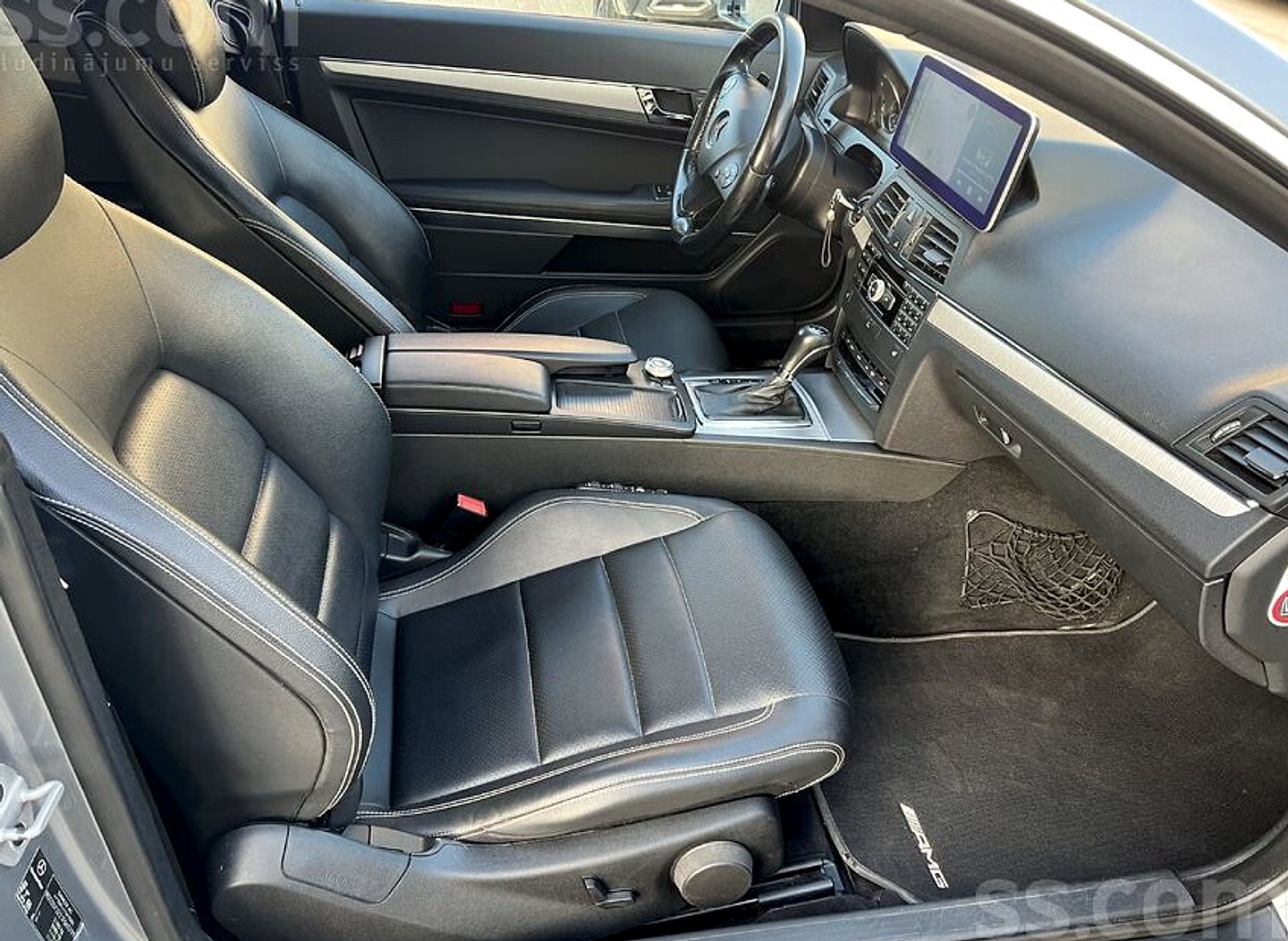 Mercedes-Benz E350 — foto 5