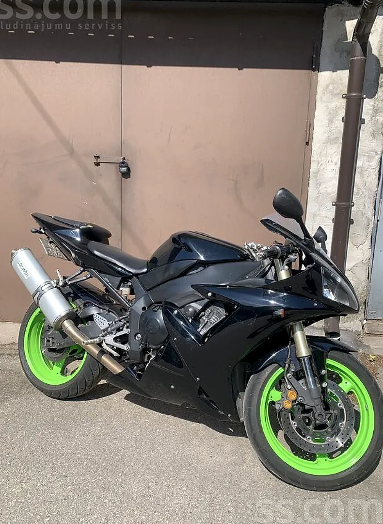Yamaha R1, 2003. gads