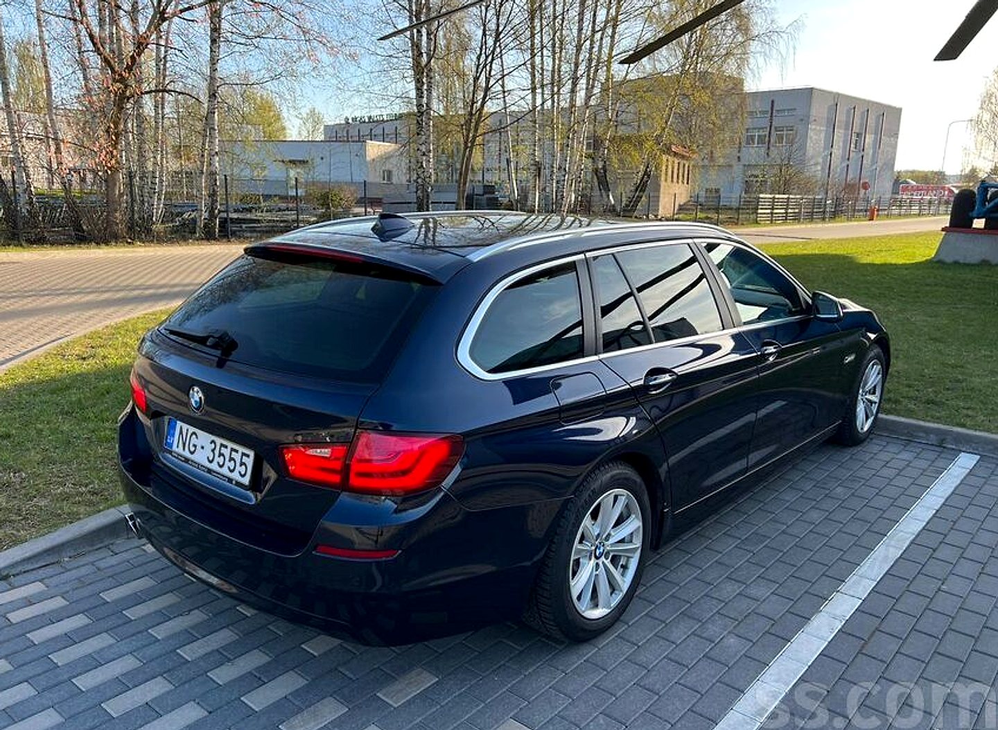 BMW 520 — foto 6