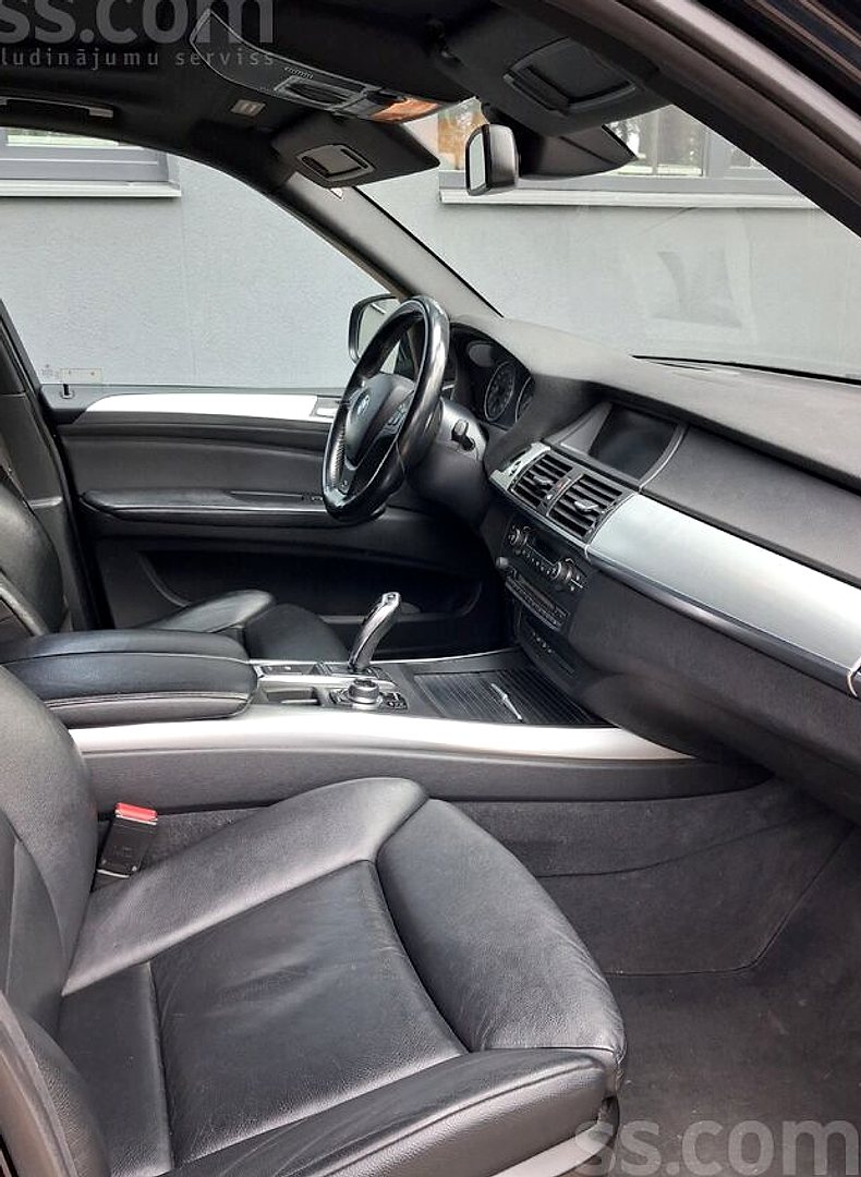 BMW X5 — foto 6