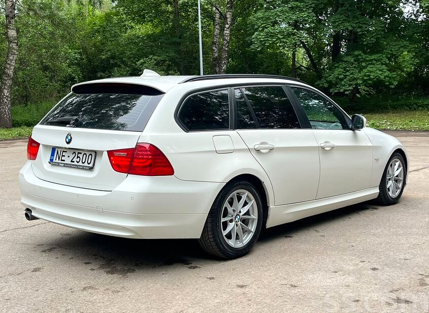 BMW 320 — foto 5