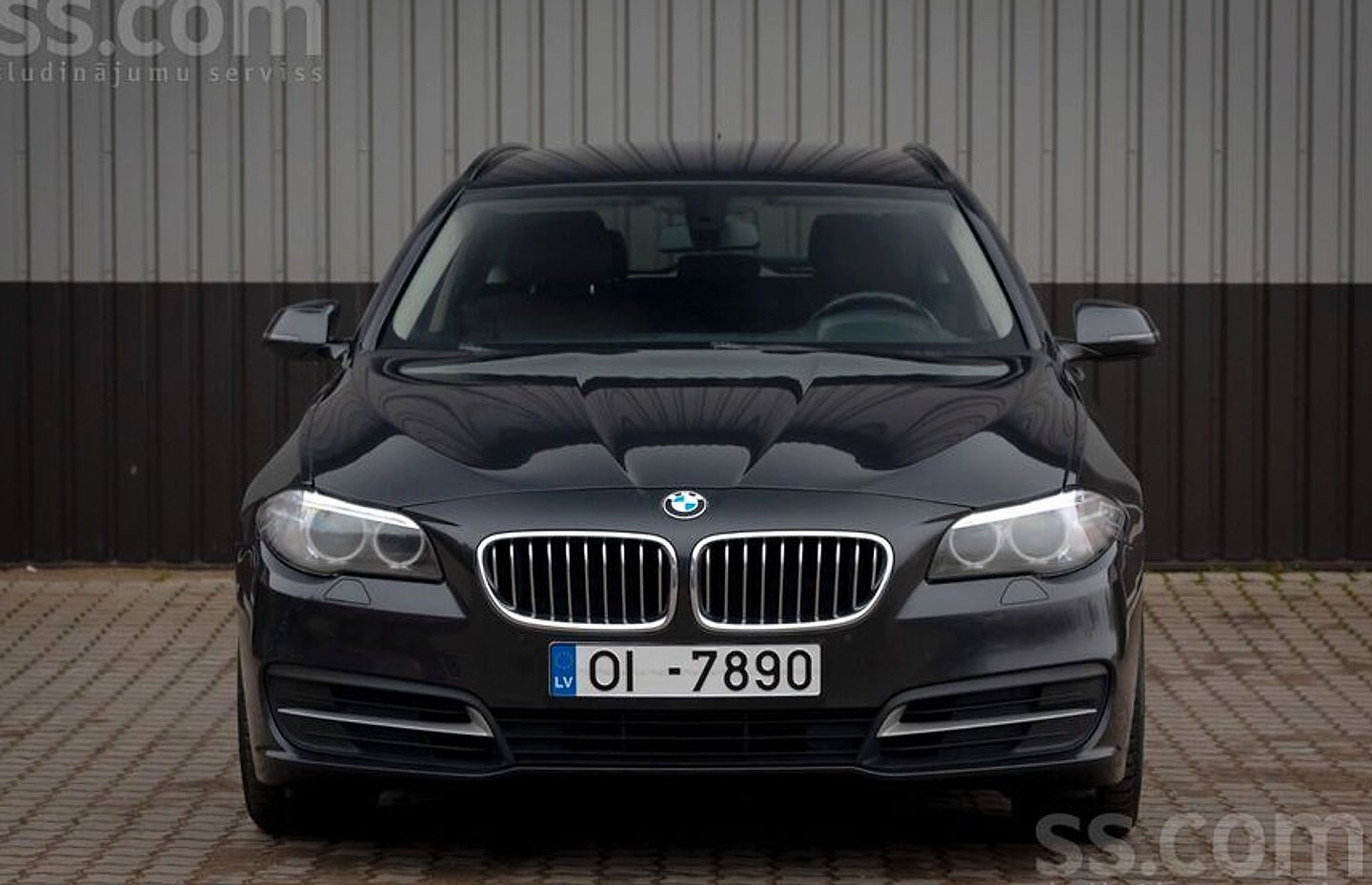 BMW 520 — foto 2