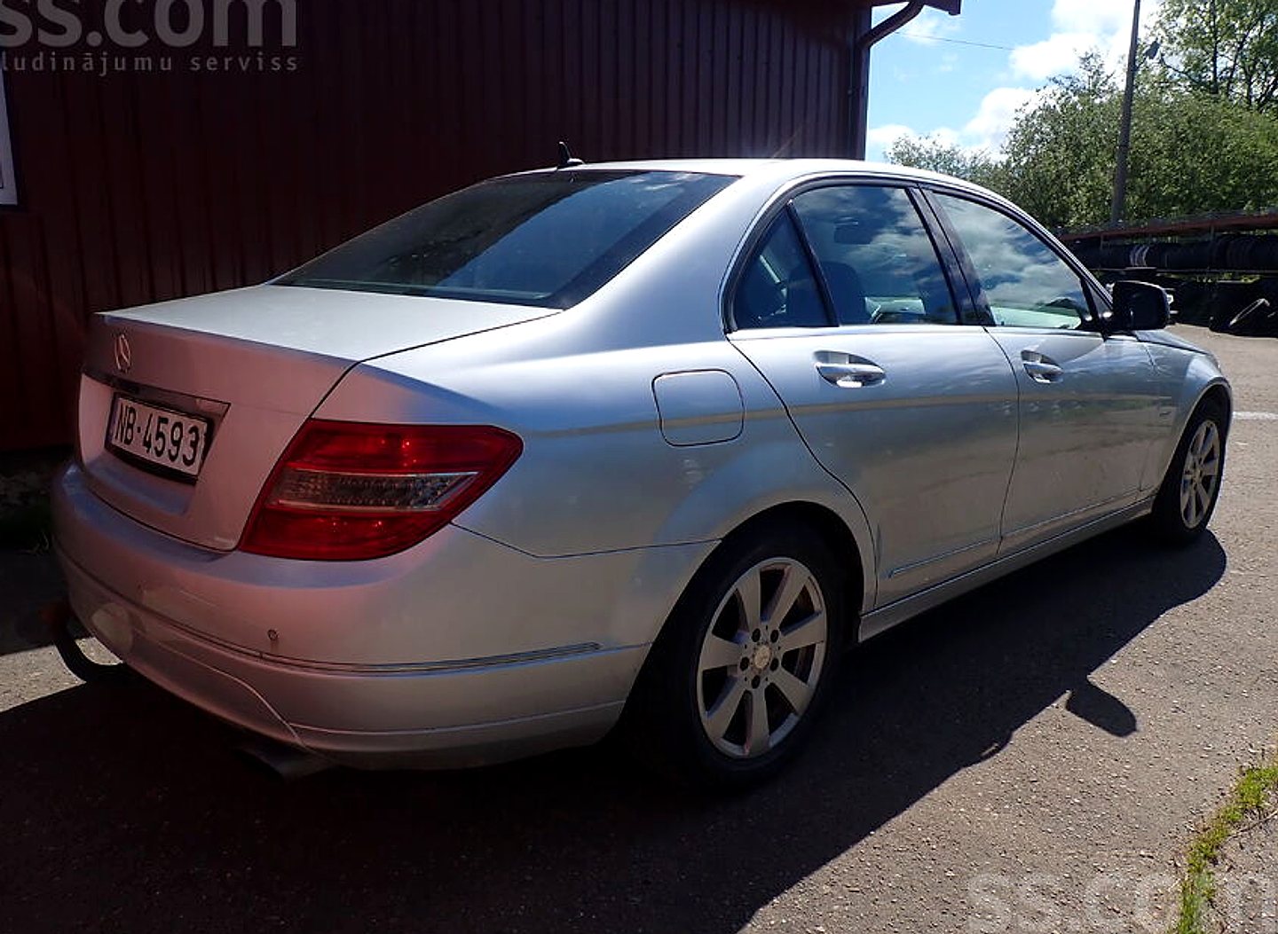 Mercedes-Benz C320 — foto 2