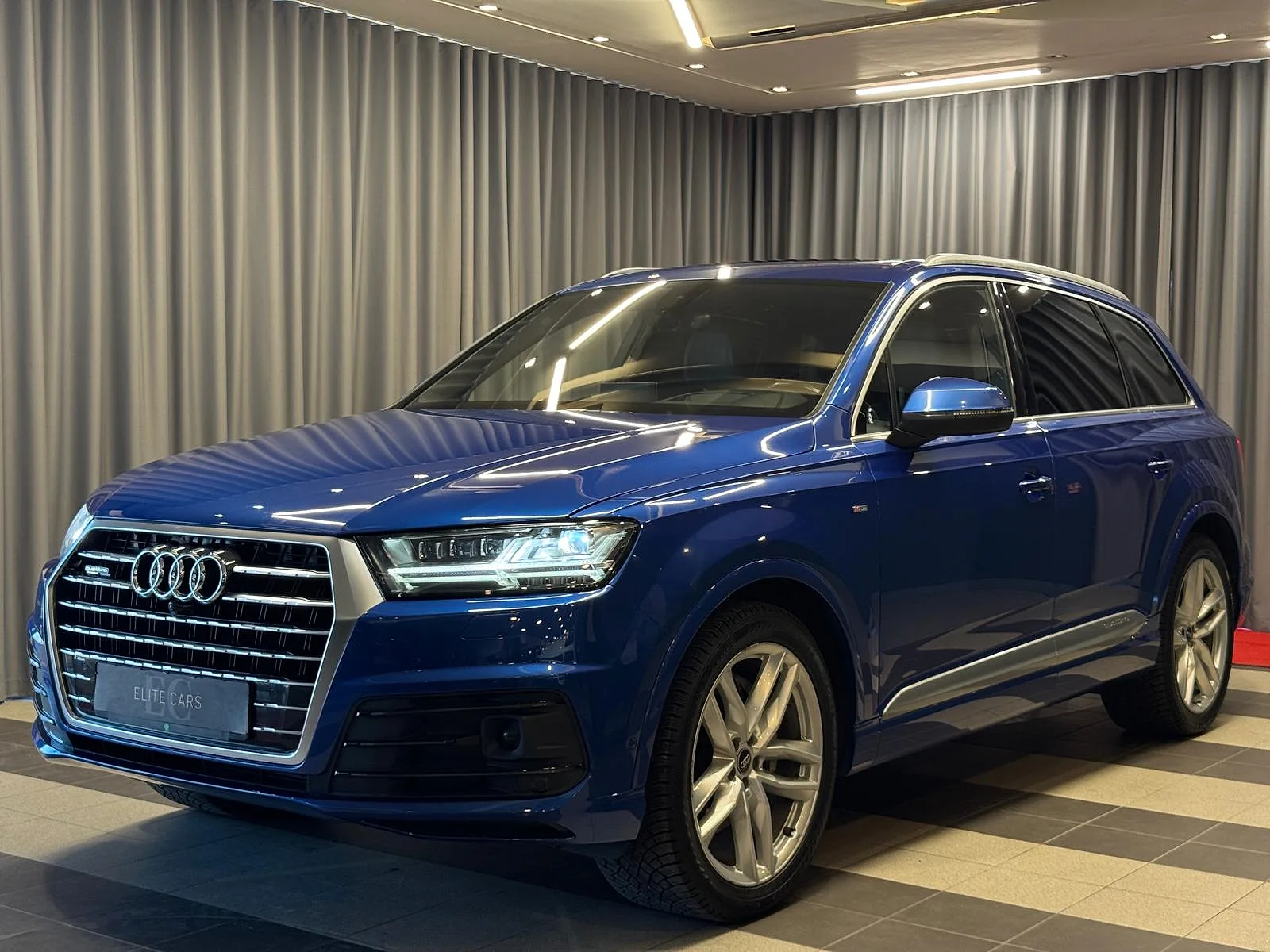 Audi Q7, 2016. gads