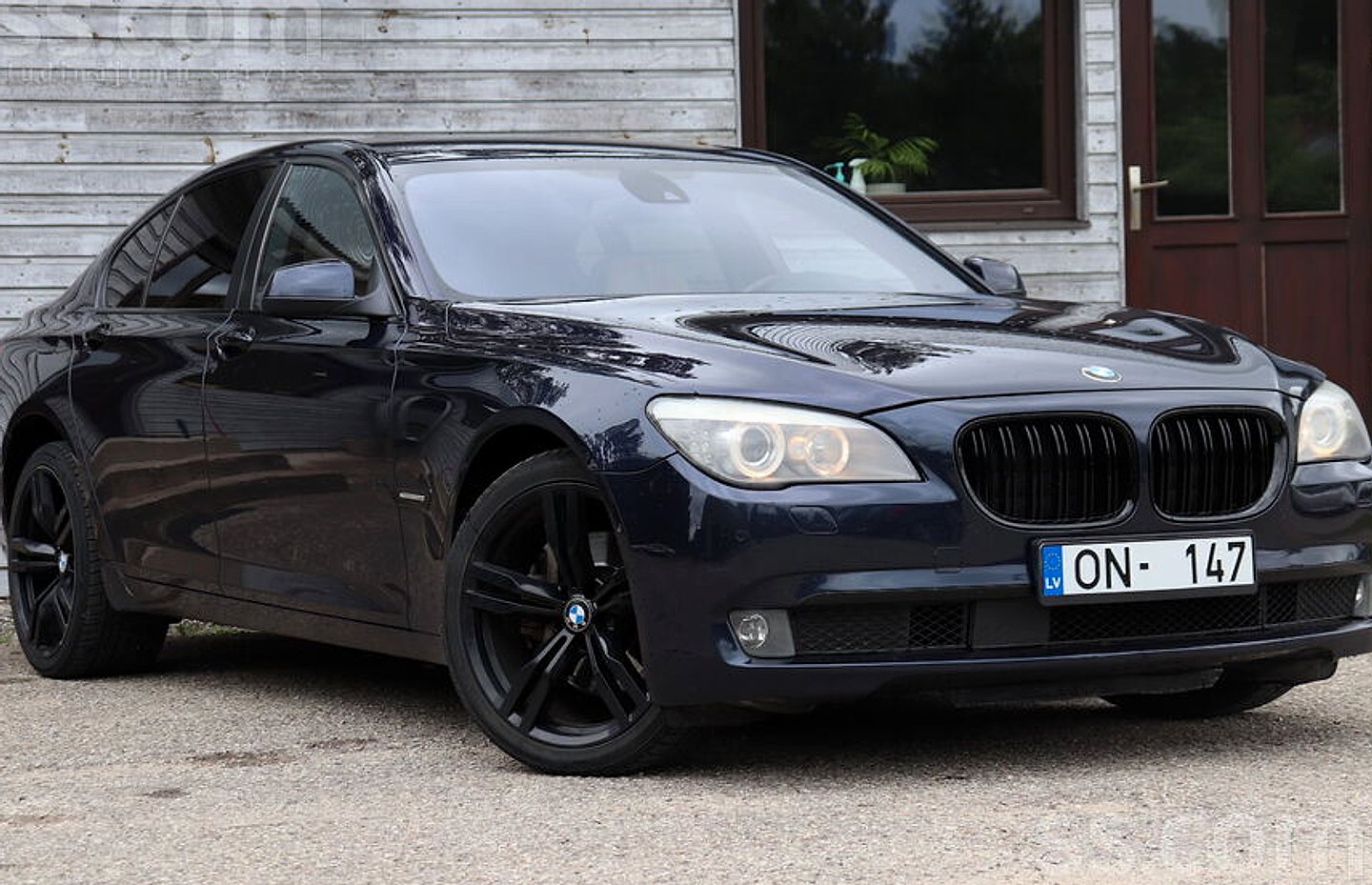 BMW 740 — foto 2