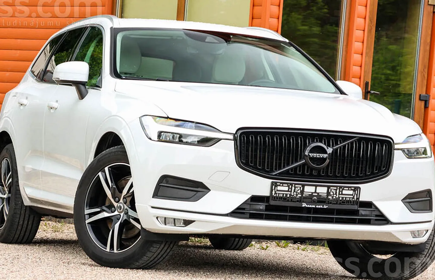 Volvo XC 60, 2021. gads