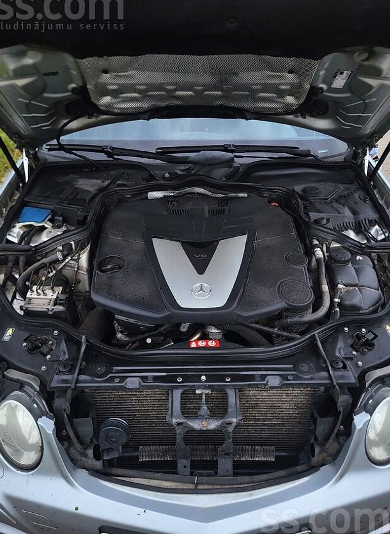 Mercedes-Benz E280 — foto 4