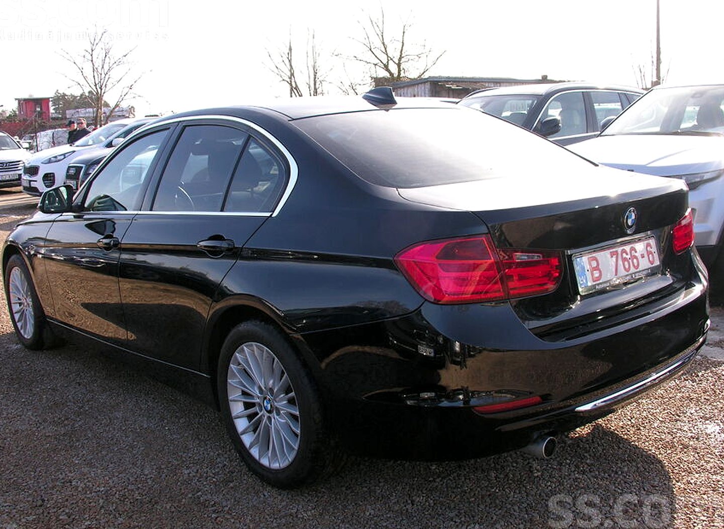 BMW 320 — foto 4