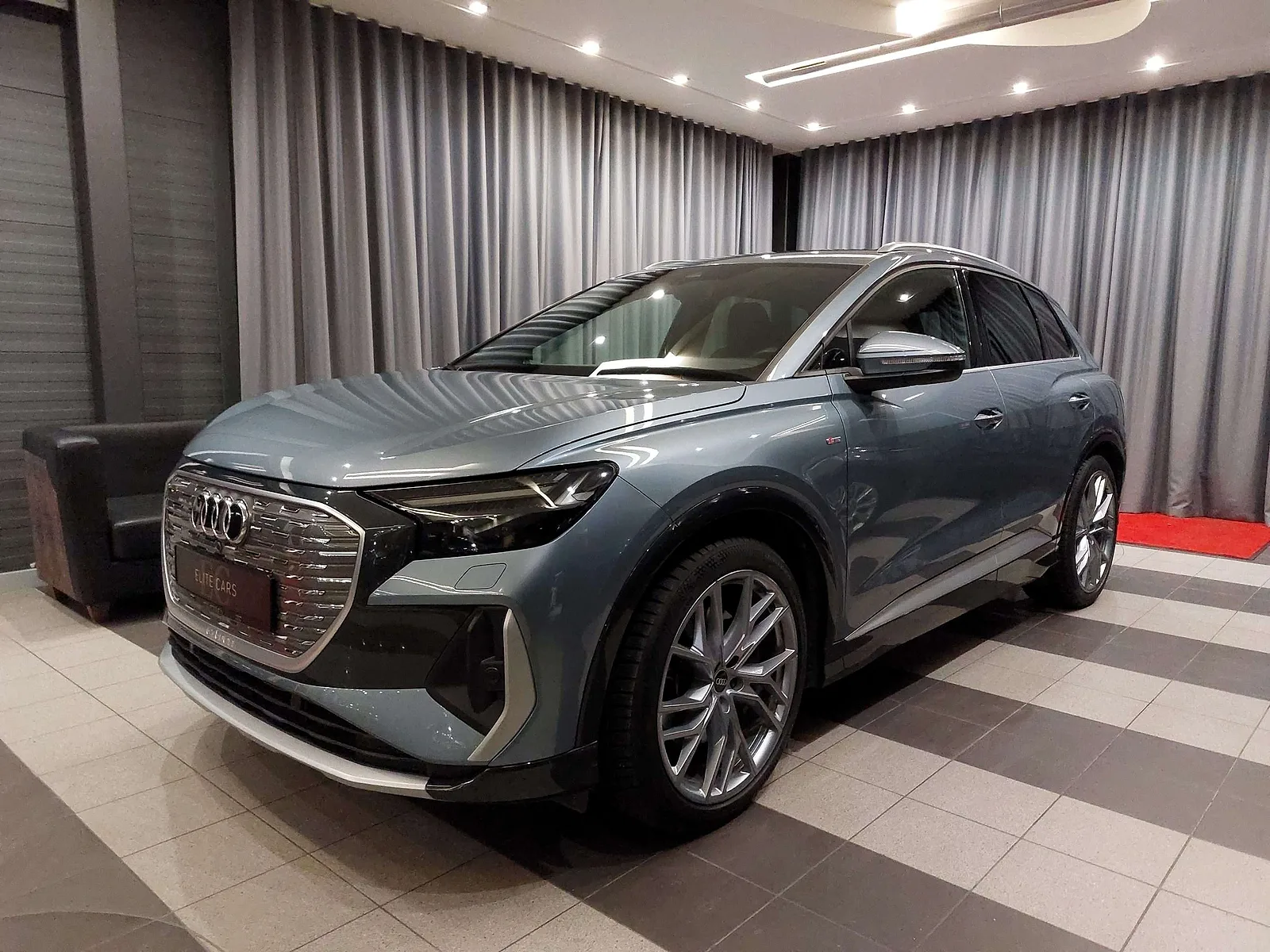 Audi Q4 40 E-Tron S Line, 2021. gads