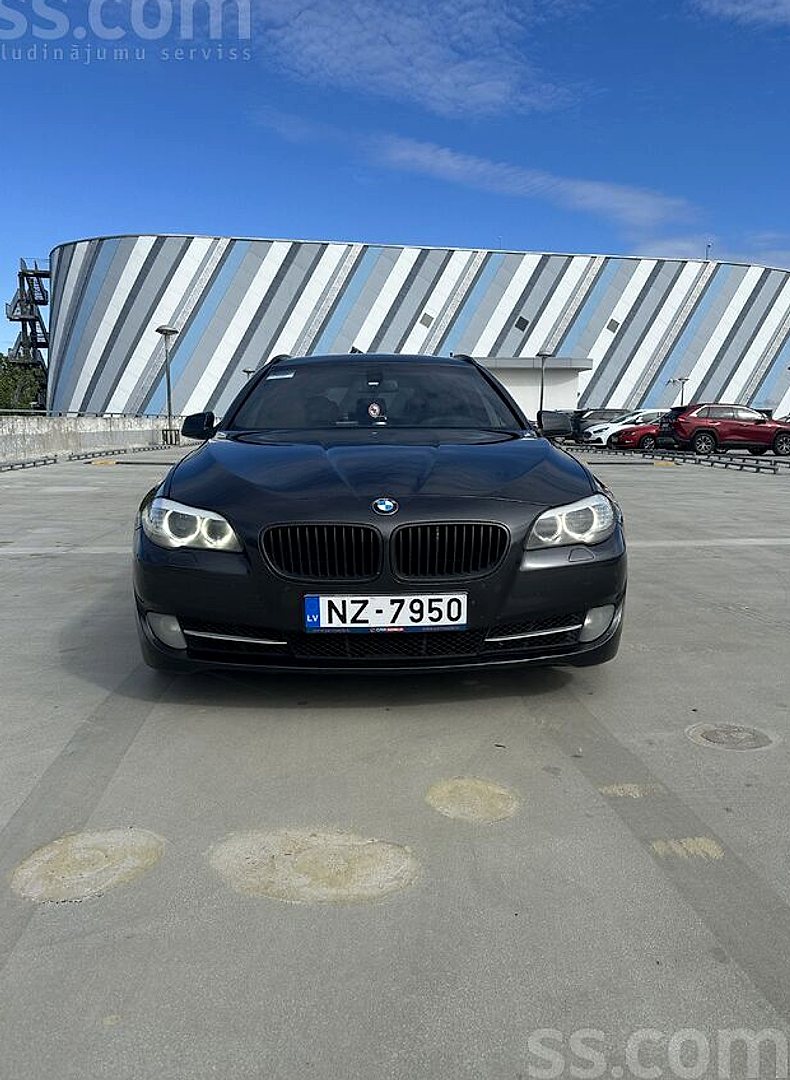 BMW 530 — foto 2