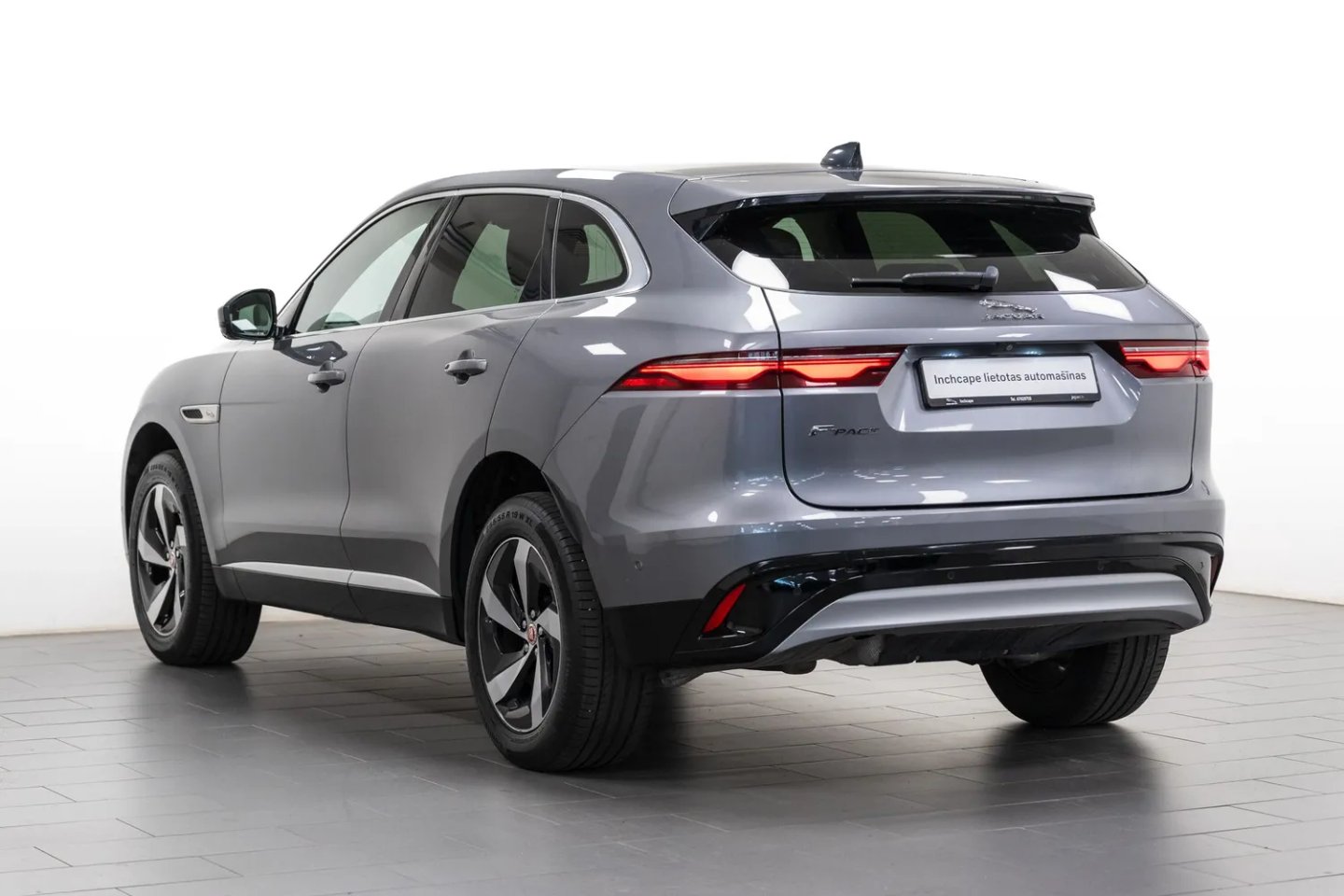 Jaguar F PACE — foto 3