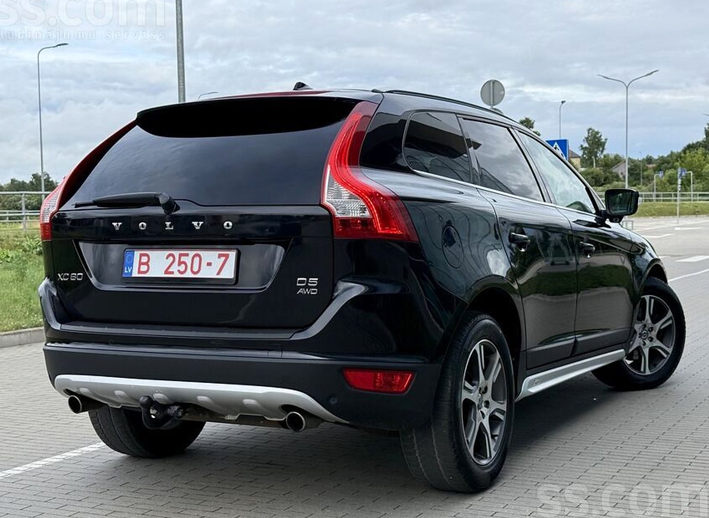 Volvo XC 60 — foto 4