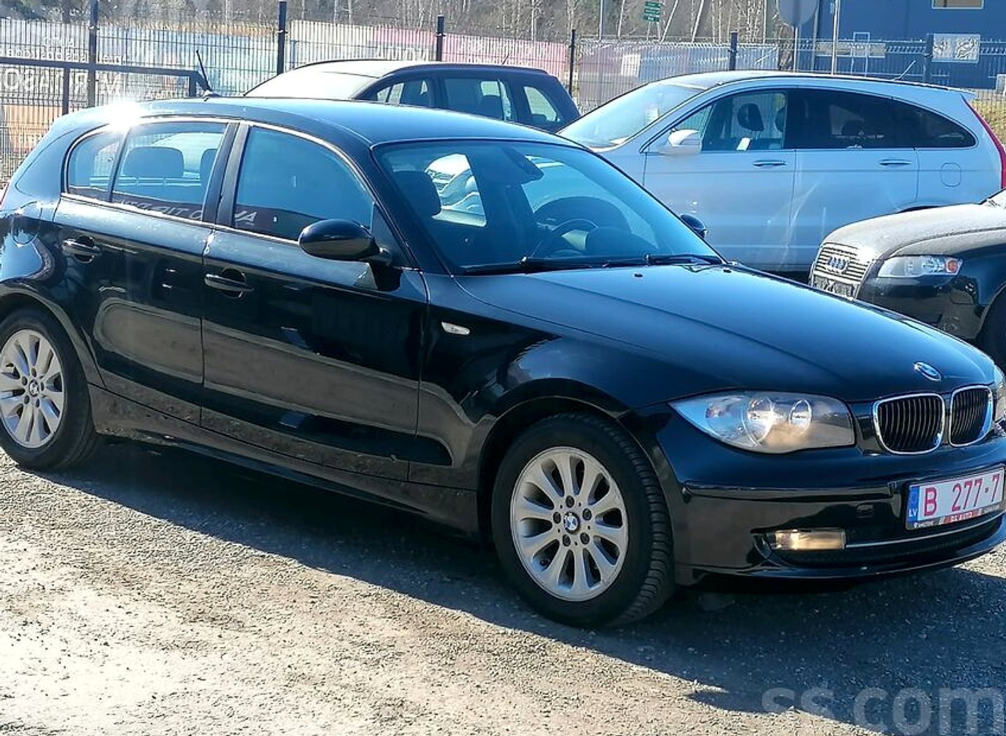 BMW 118 — foto 5