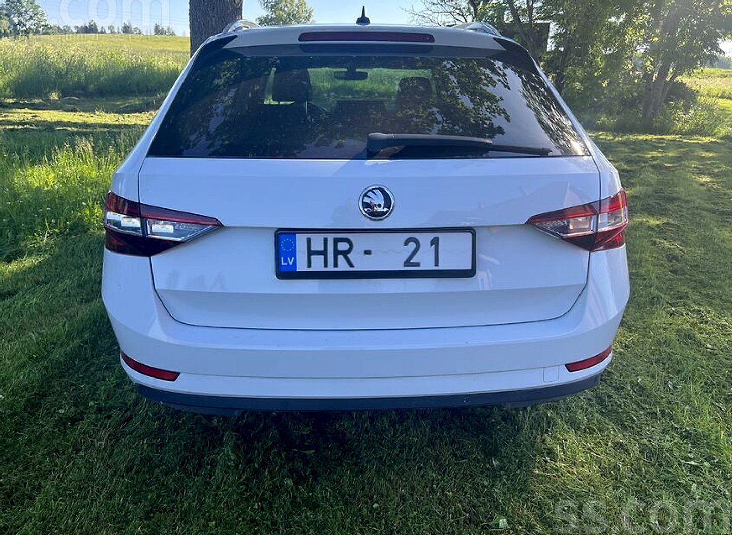 Škoda Superb — foto 2