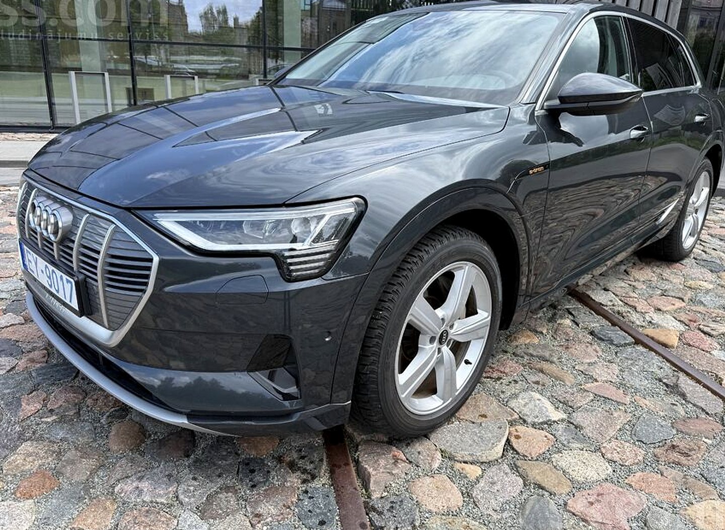Audi E-tron — foto 2
