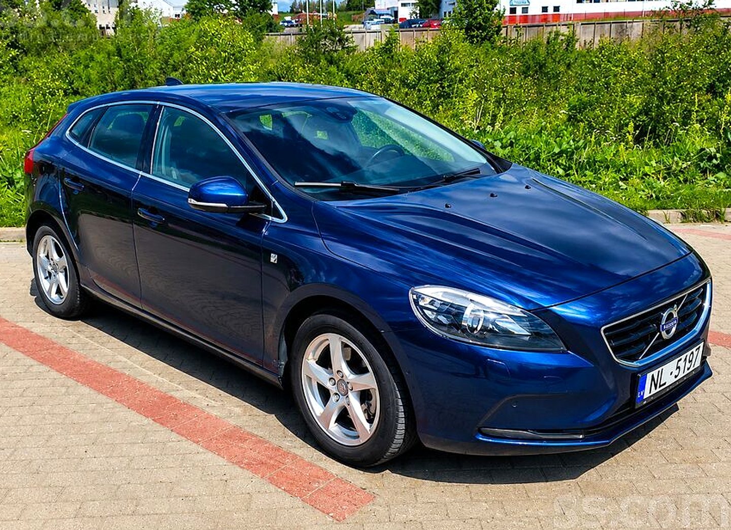 Volvo V40, 2015. gads