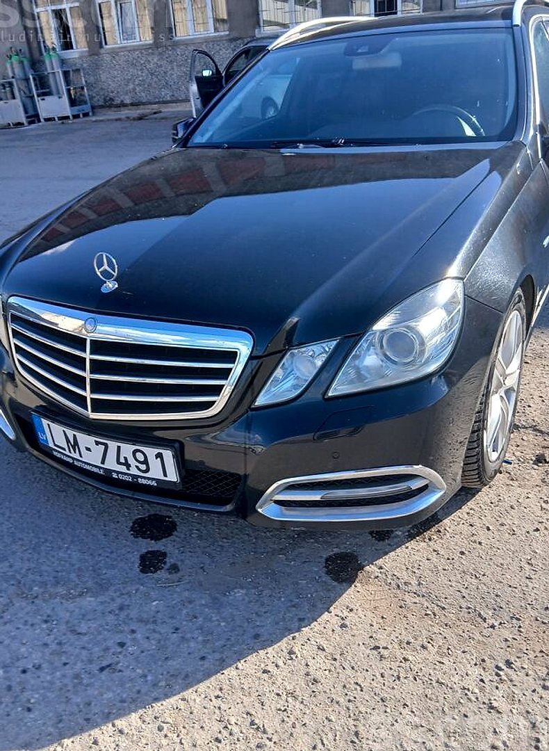 Mercedes-Benz E250 — foto 2