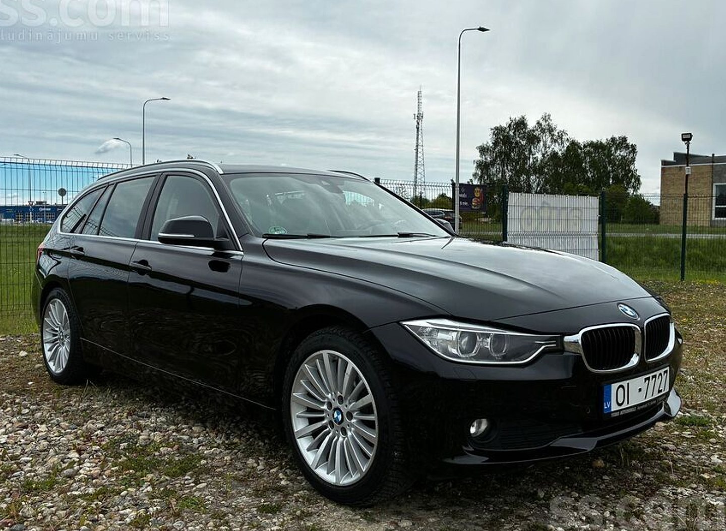 BMW 320 — foto 3