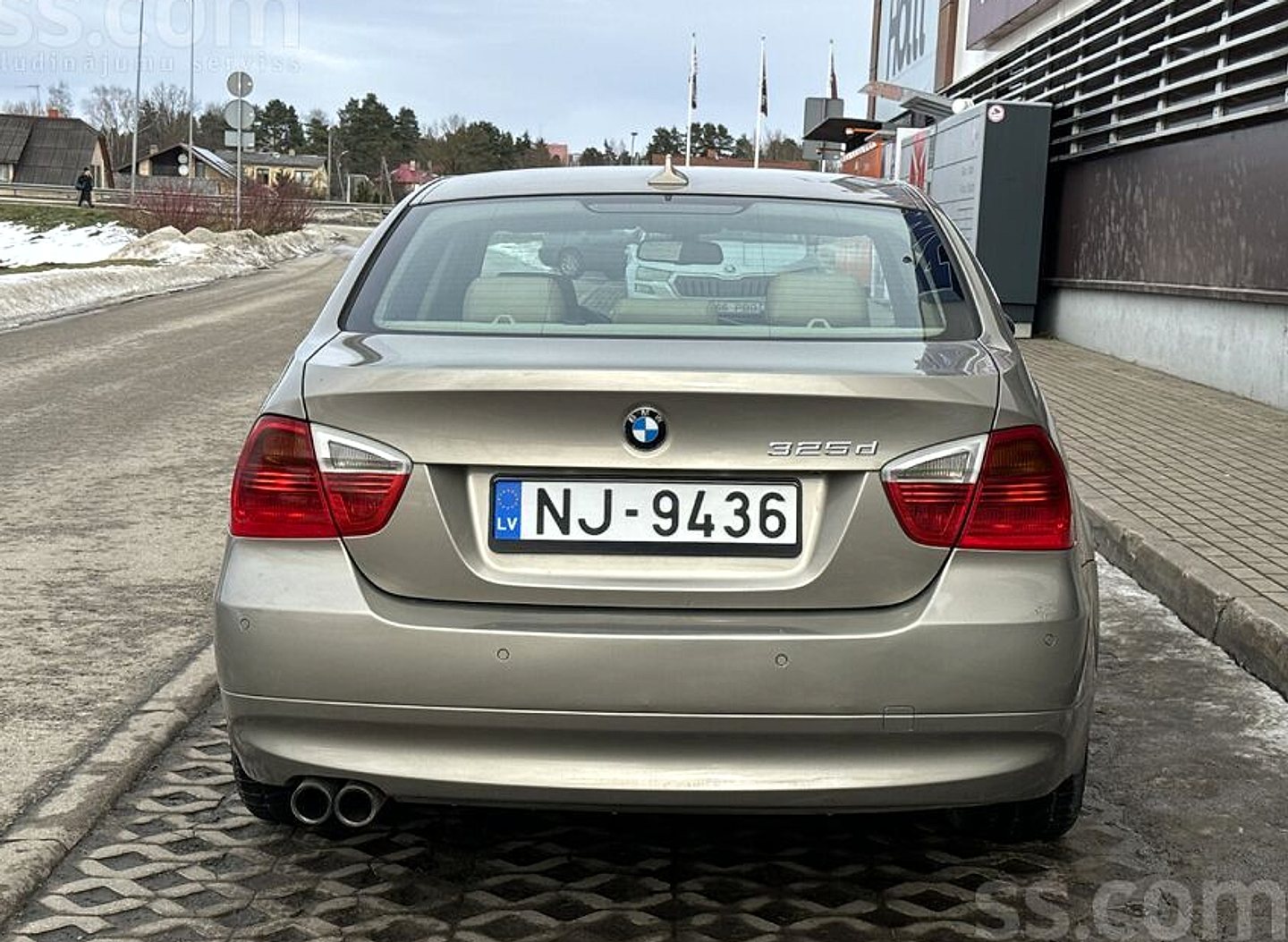 BMW 325 — foto 4