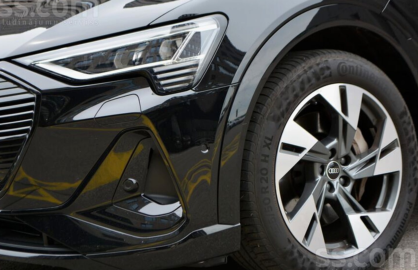 Audi E-tron — foto 5