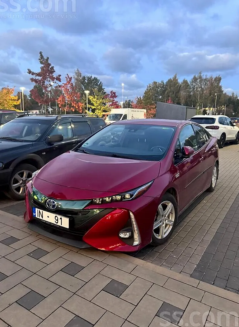 Toyota Prius, 2017. gads