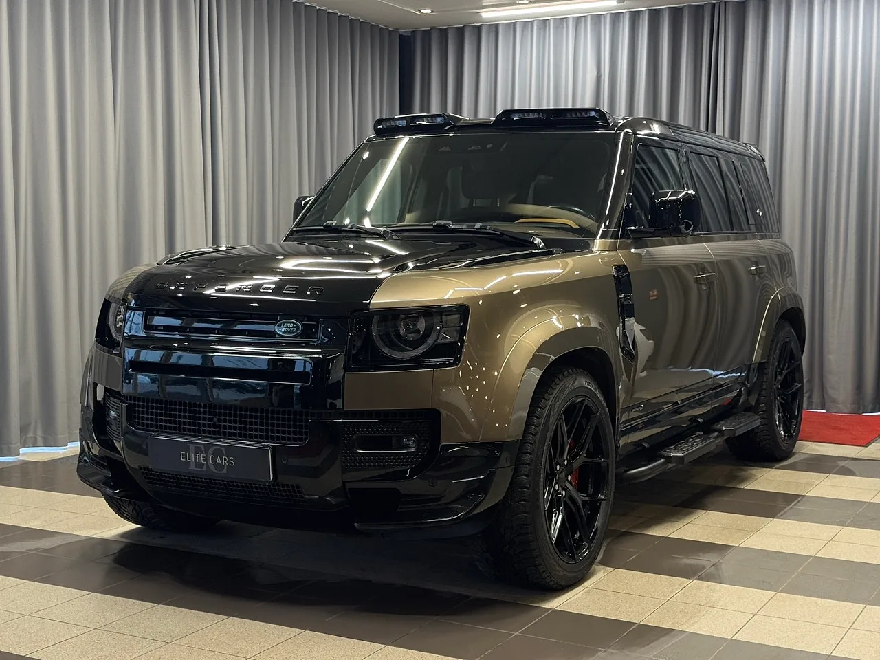 Land Rover Defender, 2021. gads