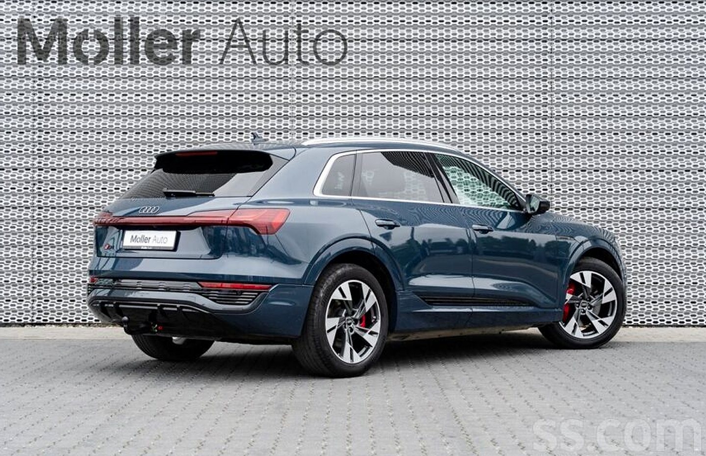 Audi E-tron — foto 4