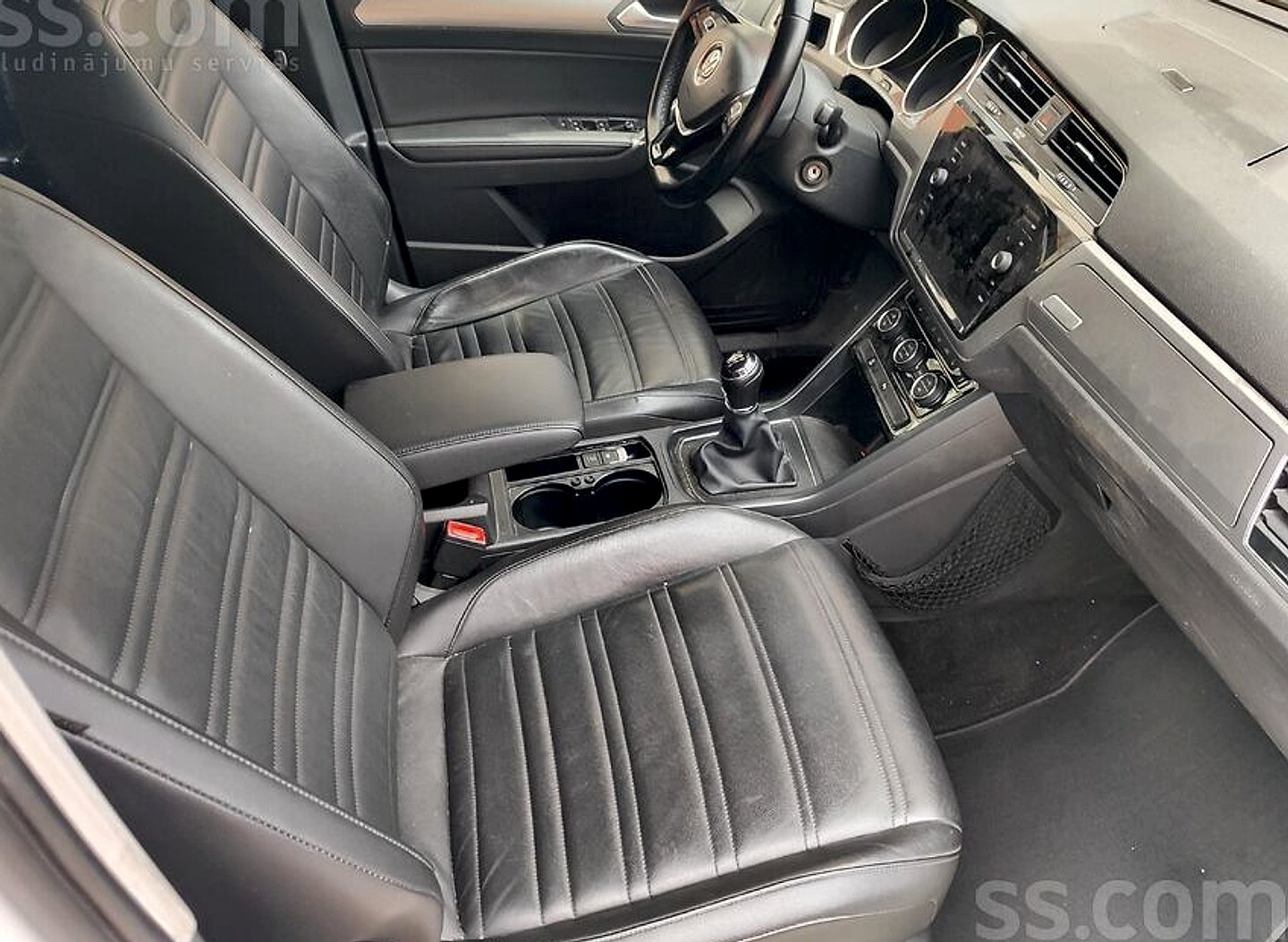 Volkswagen Touran — foto 3