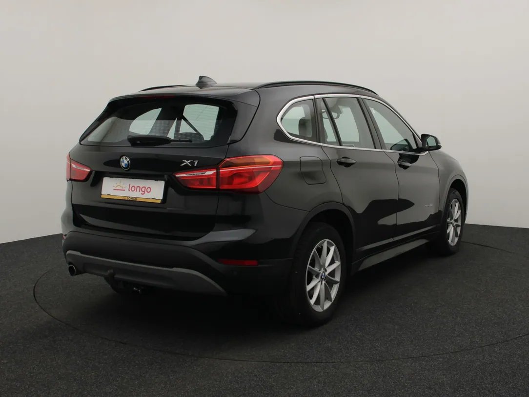 BMW X1 — foto 9