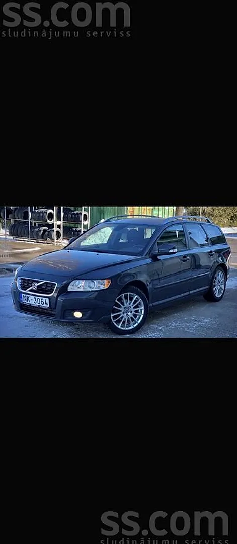 Volvo V50, 2010. gads