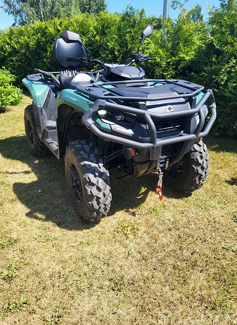 Can-am Outlander 700, 2025. gads
