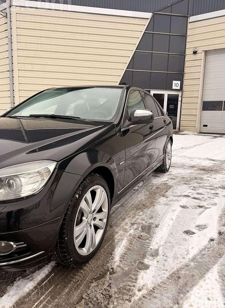 Mercedes-Benz C200 — foto 2