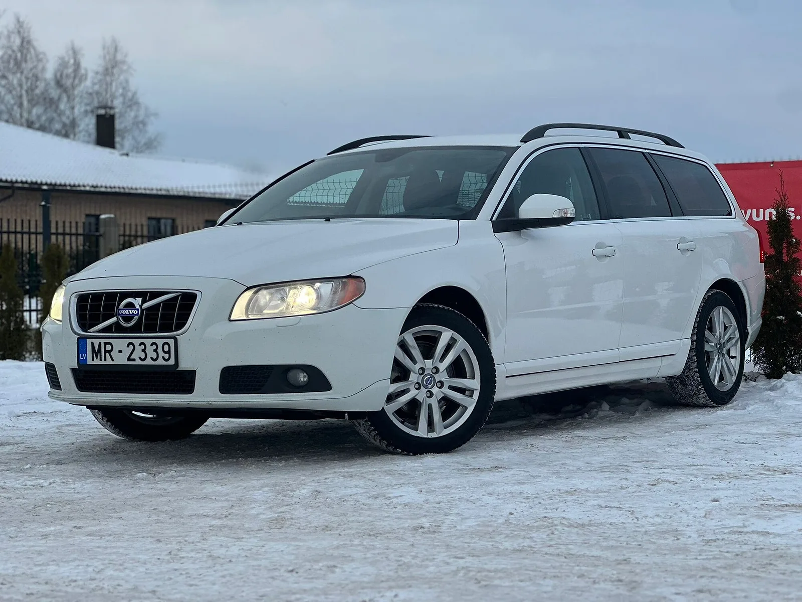 Volvo V70, 2010. gads