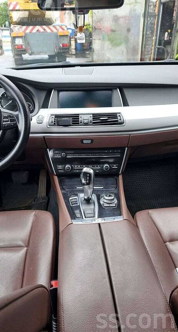 BMW 530 — foto 5