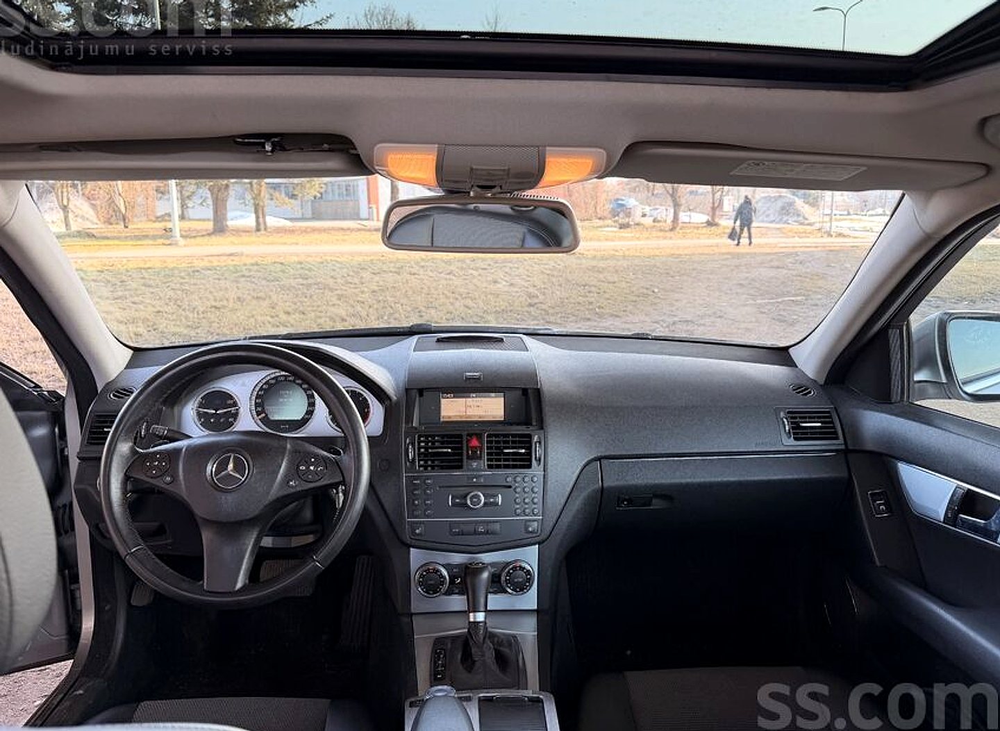 Mercedes-Benz C320 — foto 5